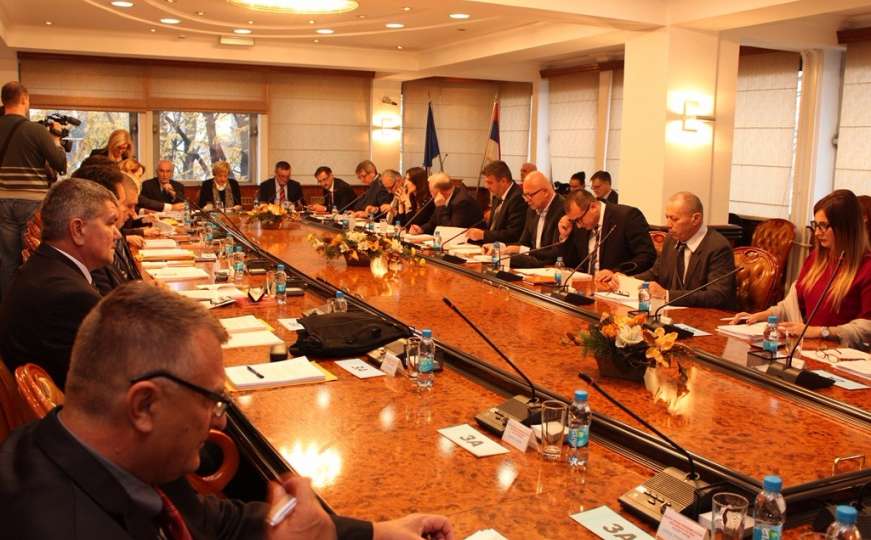 Klub Bošnjaka stavio veto na rezoluciju o vojnoj neutralnosti RS-a