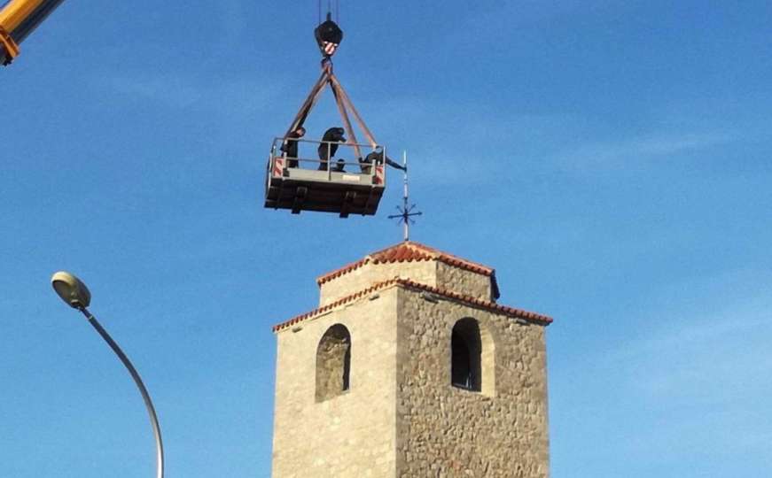 Krst na Sahat kuli u Podgorici posvađao Islamsku zajednicu i Pravoslavnu crkvu