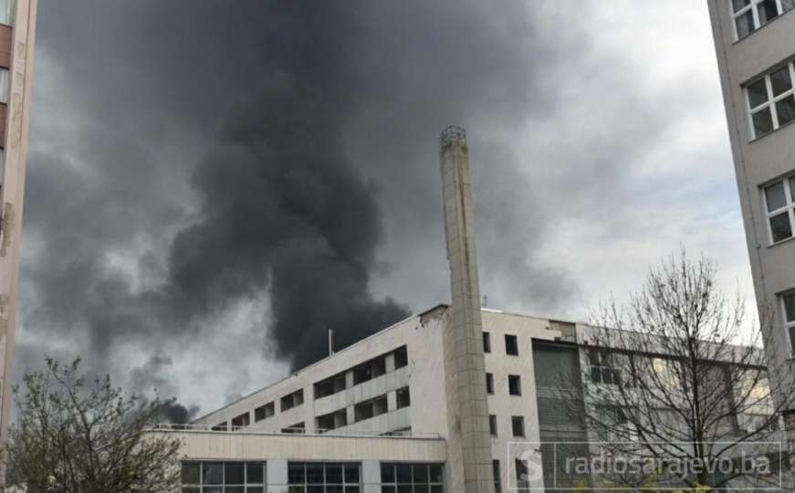 Veliki požar na zgradi Mašinskog fakulteta