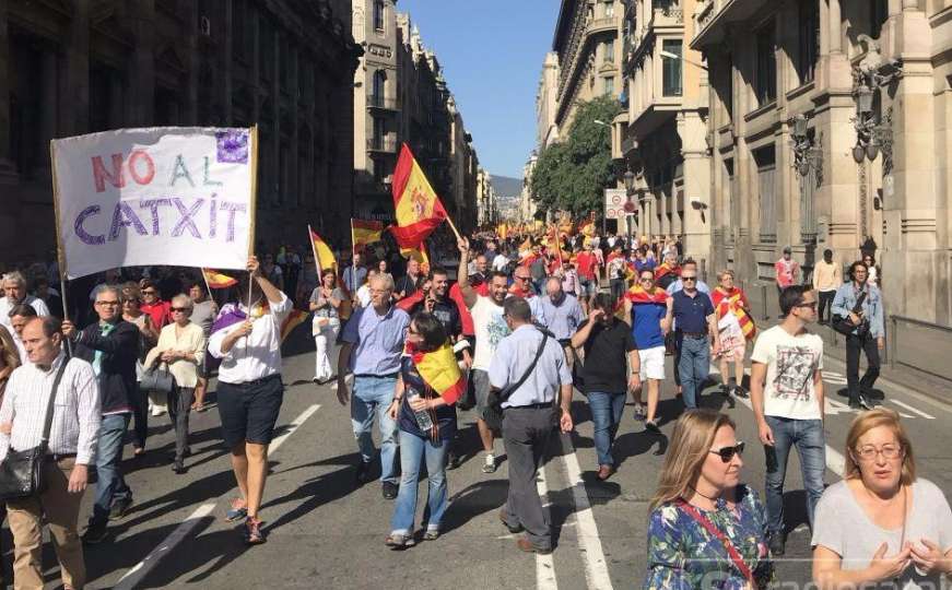 Madrid uzvraća udarac: Uvedena direktna uprava nad Katalonijom