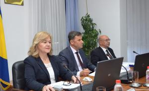 Vlada FBiH: 2,3 miliona KM za povezivanje Bihaća i Sarajeva Talgo vozom