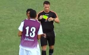 Argentinski fudbaler dobio crveni karton za deset sekundi