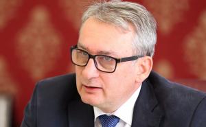 Dodik kao Puigdemont: Pobjegao bi u Rusiju umjesto u Belgiju