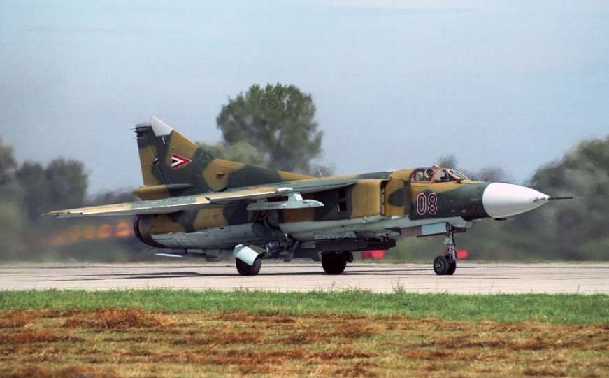 Hrvatska i Srbija "kriju" 18 borbenih aviona Saddama Husseina