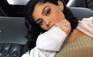 Kylie Jenner napokon pokazala trudnički trbuščić