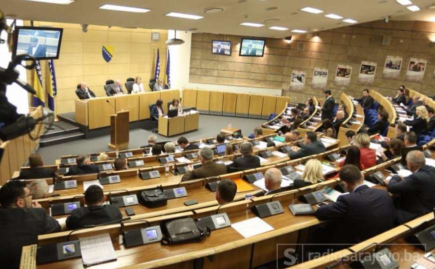Dom naroda danas odlučuje o kreditima za vodovode u Sarajevu i Gradačcu