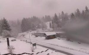 Snijeg zavejao Hrvatsku, upaljen crveni meteoalarm