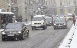 Zbog ugaženog snijega zabranjen promet za teretna vozila preko Romanije