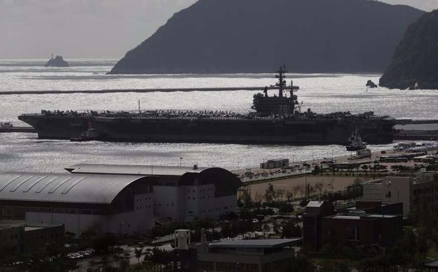 Pjongjang tvrdi: Američki nosači aviona u poziciji su za napad