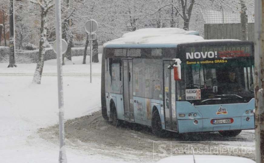 Nakon poskupljenja: Putnici se smrzavaju u autobusima u kojima ne radi grijanje