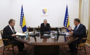 Predsjedništvo BiH prihvatilo poziv Vučića za posjetu Srbiji 6. i 7. decembra