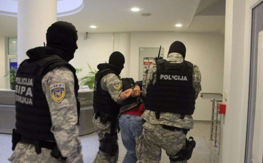 Pretresi: SIPA u Prnjavoru i Mrkonjić Gradu uhapsila četiri osobe