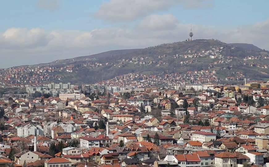 Iznad Sarajeva bi uskoro trebao biti izgrađen veliki jarbol sa zastavom BiH