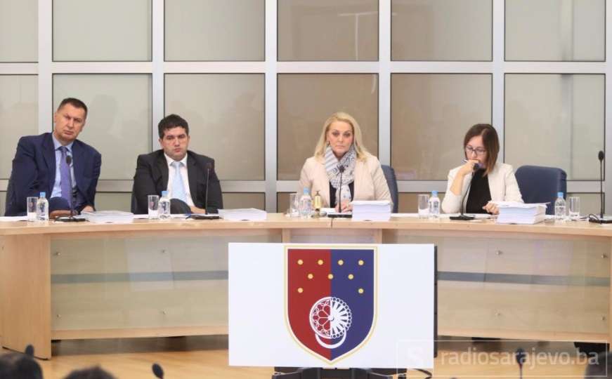 Halebić: Budžetom za 2018. planiramo smanjiti zaduživanje, a povećati prihode