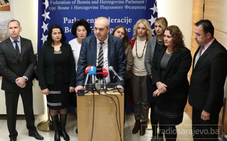 Beganović: Isključivi krivac za neusvajanje zakona o PIO je Izetbegović 