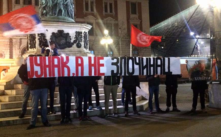 U Beogradu protesti zbog presude Ratku Mladiću: "Junak, a ne zločinac"