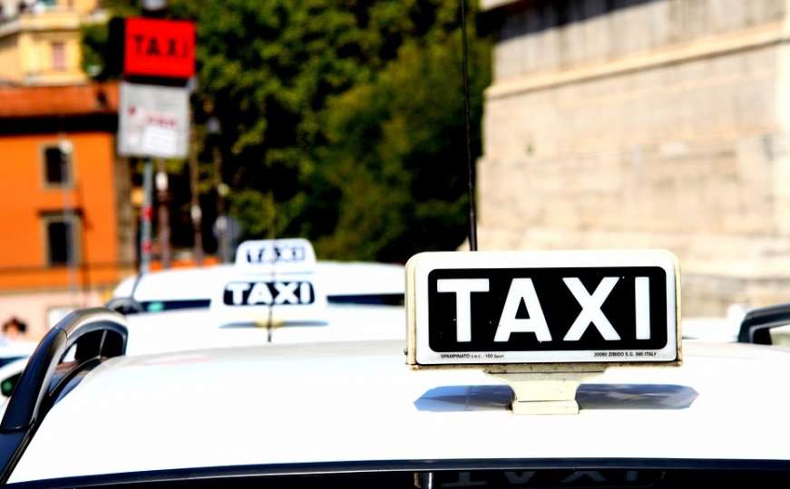 Taksisti će ići na časove lijepog ponašanja i engleskog jezika