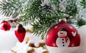 Uranjeno praznično kićenje domova ljude čini sretnijima 