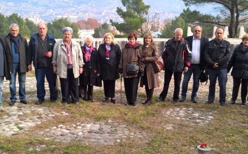Dok su polagali cvijeće: Huligani u Mostaru napali delegaciju SABNOR-a