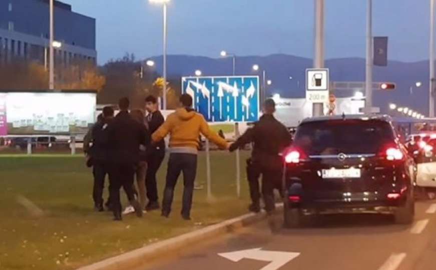 Zagreb: Muškarci i žene se potukli nakon sudara, intervenirala i policija
