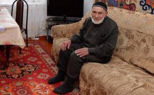 Ima 121 godinu: Najstariji Rus ponovo može čitati Kuran