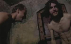 Poljaci izazvali bijes snimkom igre bez odjeće u nacističkoj gasnoj komori