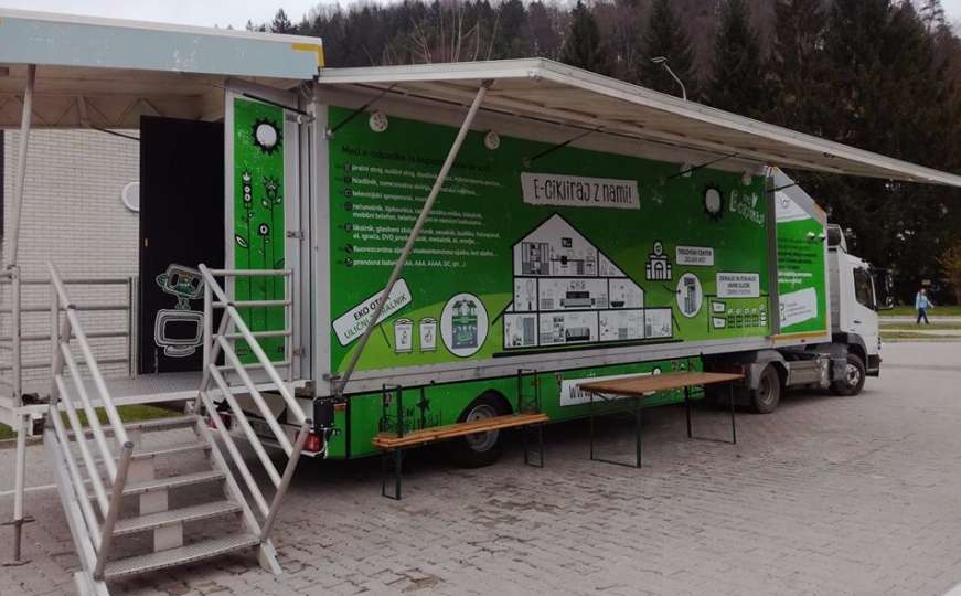 Prvo edukativno i multimedijalno vozilo E-transformer stiglo u Sarajevo