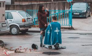 Bajka sa ulica Zvornika: Obučen kao vitez zaprosio izabranicu svog srca