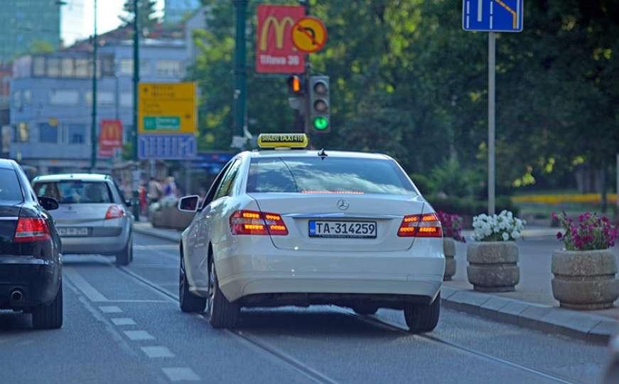 Najveće žalbe na taksiste i dalje neuključivanje taksimetra i kratke relacije