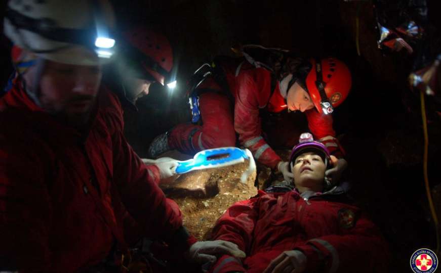 GSS Sarajevo održao vježbu: Na Čavljaku iz jame spašena alpinistica