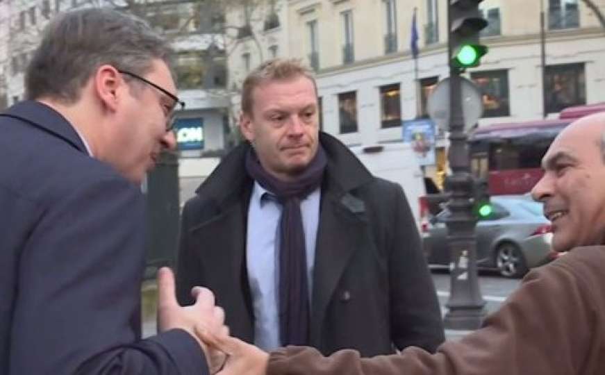 Vozač kamiona iz Srbije blokirao saobraćaj u Parizu kada je ugledao Vučića
