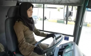 Saudijci će ženama dozvoliti da voze i motore i kamione