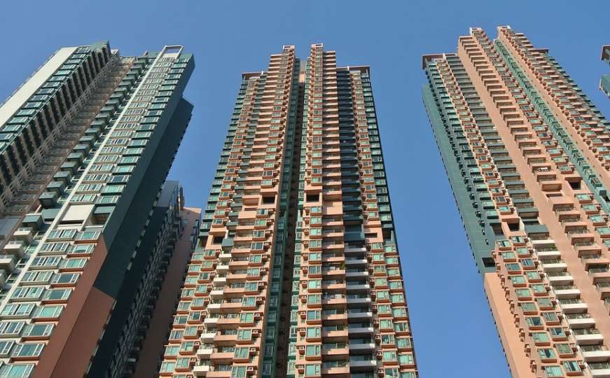 Zašto soliteri u Hongkongu imaju rupe u sredini