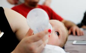 Masovno povlačenje mlijeka za bebe zbog bojazni od salmonele