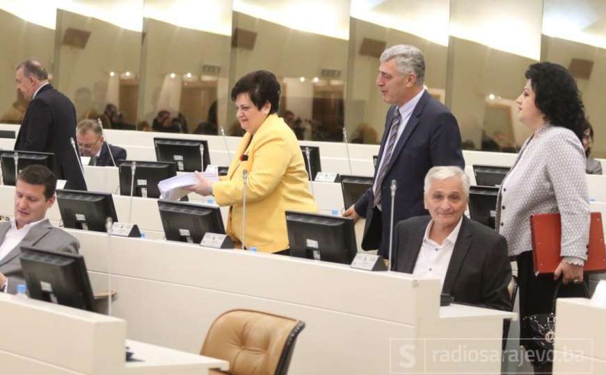 Prekinuta sjednica: HDZ zatražio izmjenu Izbornog zakona u hitnoj proceduri