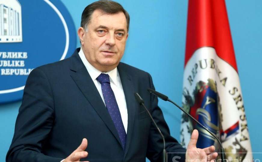 Dodik: Božić podsjeća na važnost međusobnog poštovanja i solidarnosti