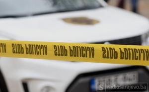 Jedna osoba povrijeđena u sudaru dva vozila kod Halilovića