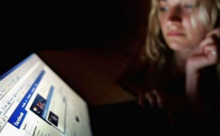 Raste broj žrtava online nasilja: Pokrenuta inicijativa za kažnjavnje nasilnika