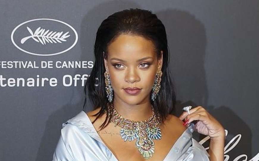 Rihanna iznenadila novom figurom: Udebljala se 20 kilograma