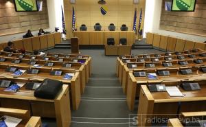 Prekinuta sjednica Parlamenta FBiH, dnevni red nije usvojen