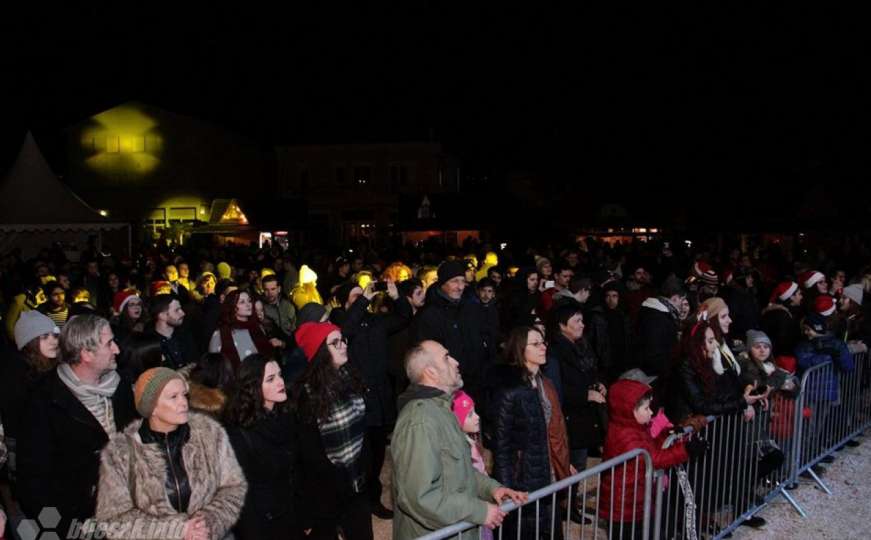 Uz Zoster i Mostar Sevdah Reunion građani Mostara proslavili dolazak 2018. godine