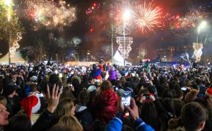 Nova godina u regiji dočekana uz vatromete, zabavu i koncerte na otvorenom