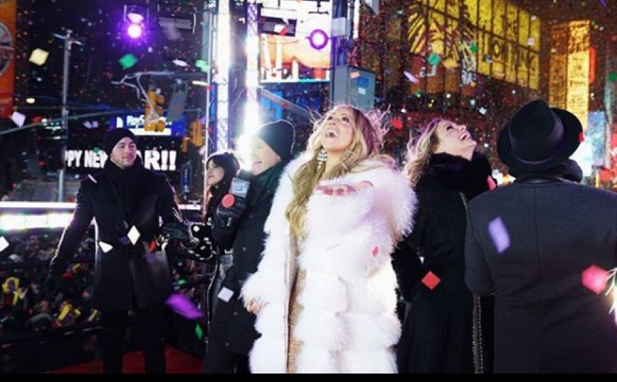 Mariah Carey ponovo razljutila fanove na novogodišnjem nastupu