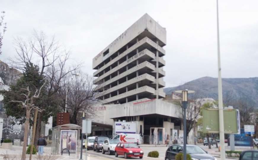 Četrnaestogodišnji dječak teško povrijeđen nakon pada sa zgrade u Mostaru