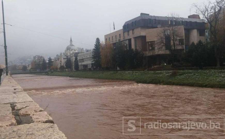 Vodostaji svih rijeka u BiH u porastu: Nivo Miljacke 106 centimetara