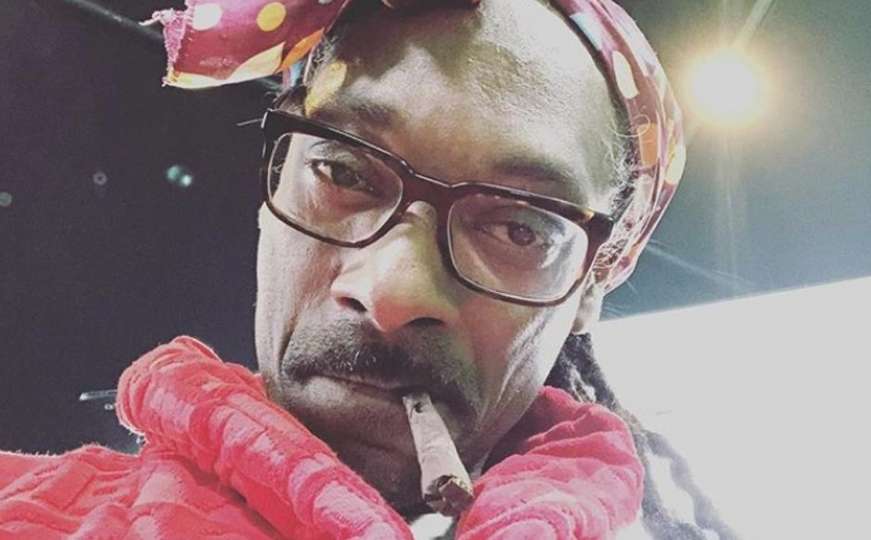 Ispunila mu se želja: Reper Snoop Dogg se baca u sadnju marihuane