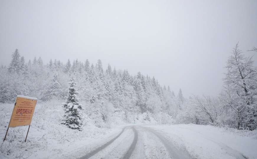 Snijeg na putevima na području Livna, Bosanskog Grahova, Kupresa, Glamoča