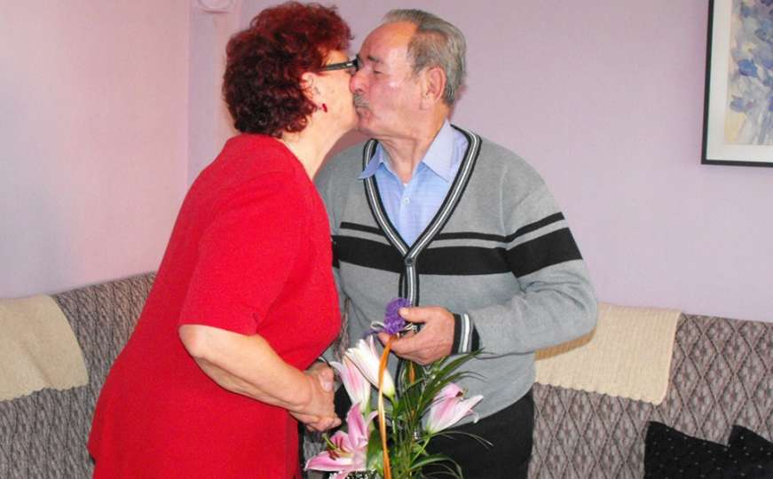 Bračni par Mikanović iz Prijedora proslavlja 50. godišnjicu braka