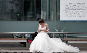 Novčana kazna za kašnjenje na vjenčanje