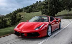 Novi rekord po broju uvezenih automobila: Ferrari najskuplji, polovni-novi 6:1  